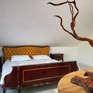 vibe-n-sweet.hotels-of-almaty.com/